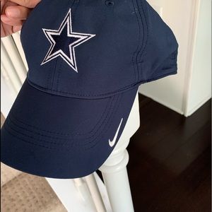 NWT NikeGolf Cowboys drift baseball cap. Fits all.